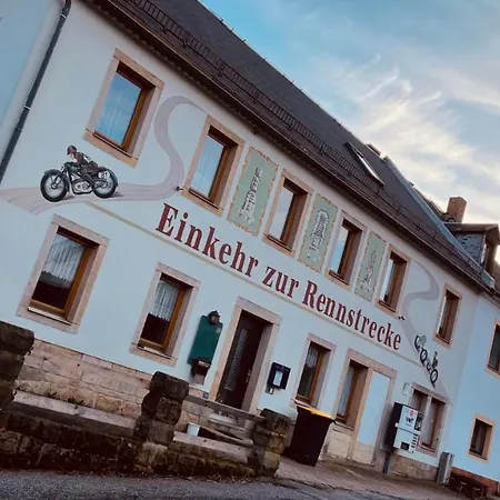 Einkehr Zur Rennstrecke 여관