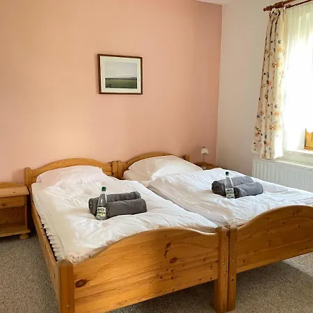 Einkehr Zur Rennstrecke Hohnstein