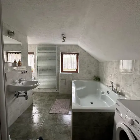 Einkehr Zur Rennstrecke * Hohnstein