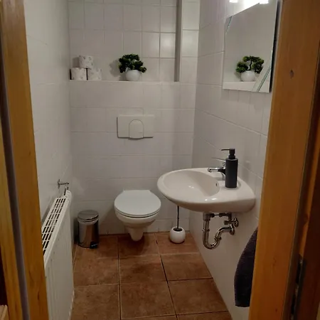 Einkehr Zur Rennstrecke